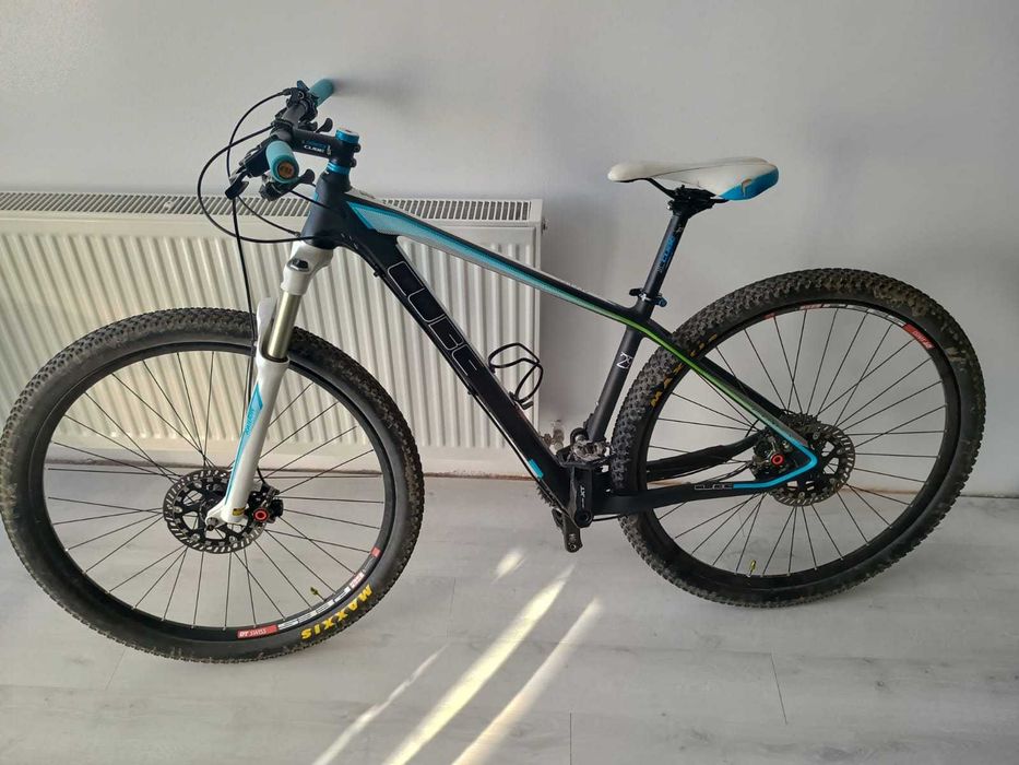Bicicleta Cube Access Pro 17'
