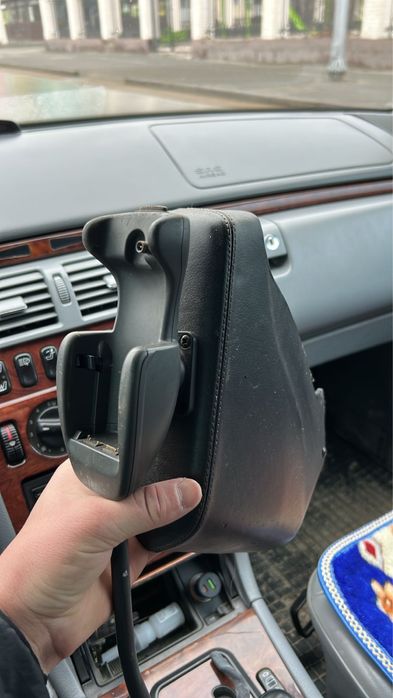 Запчасти на w210