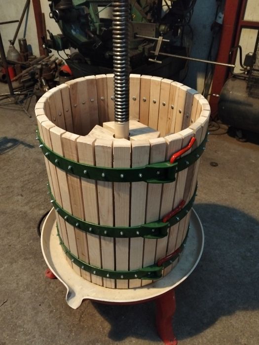 Presa (teasc) struguri