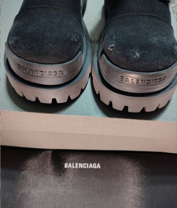Balenciaga strike boot