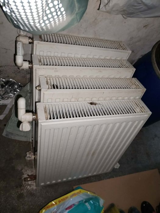 Calorifere in stare buna