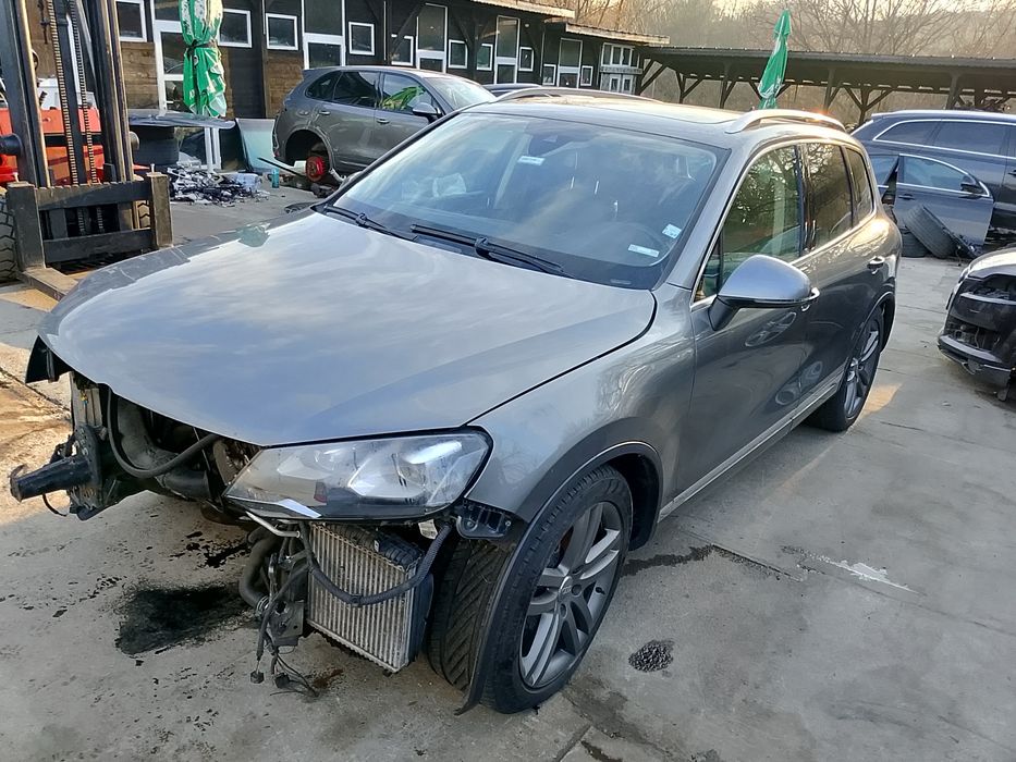 VW Touareg 4.2 TDI V8 , CKD мотор 340 к.с. ,2014 г. 60 броя на части
