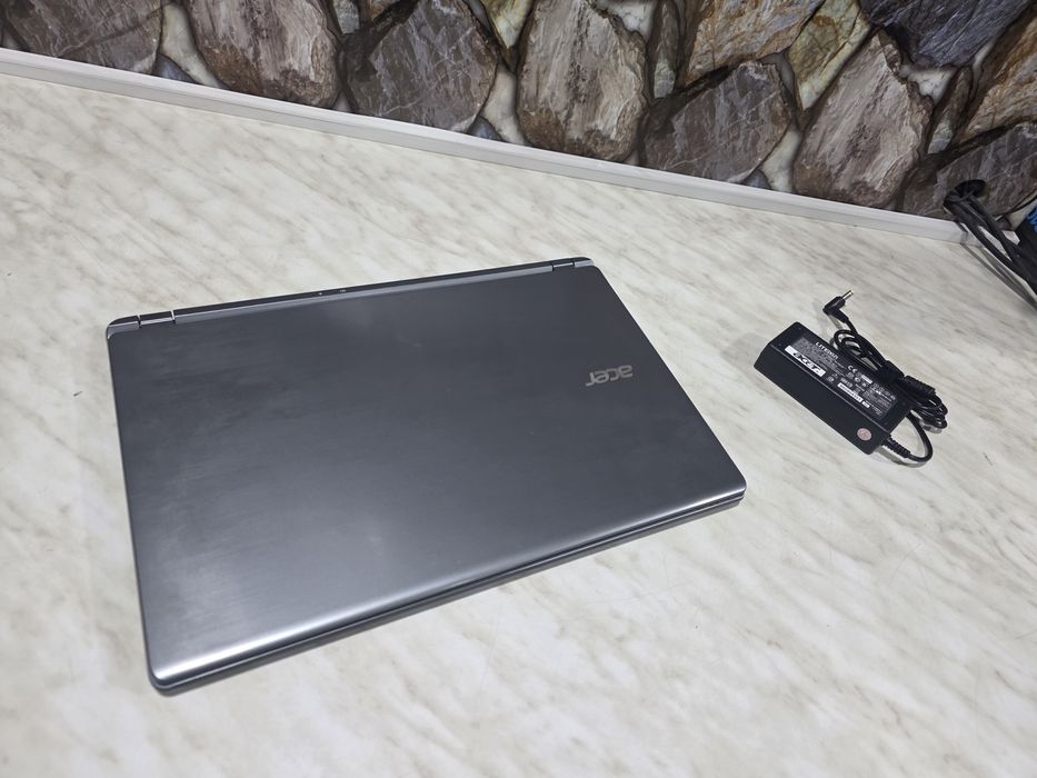 Тоникй ноутбук Acer