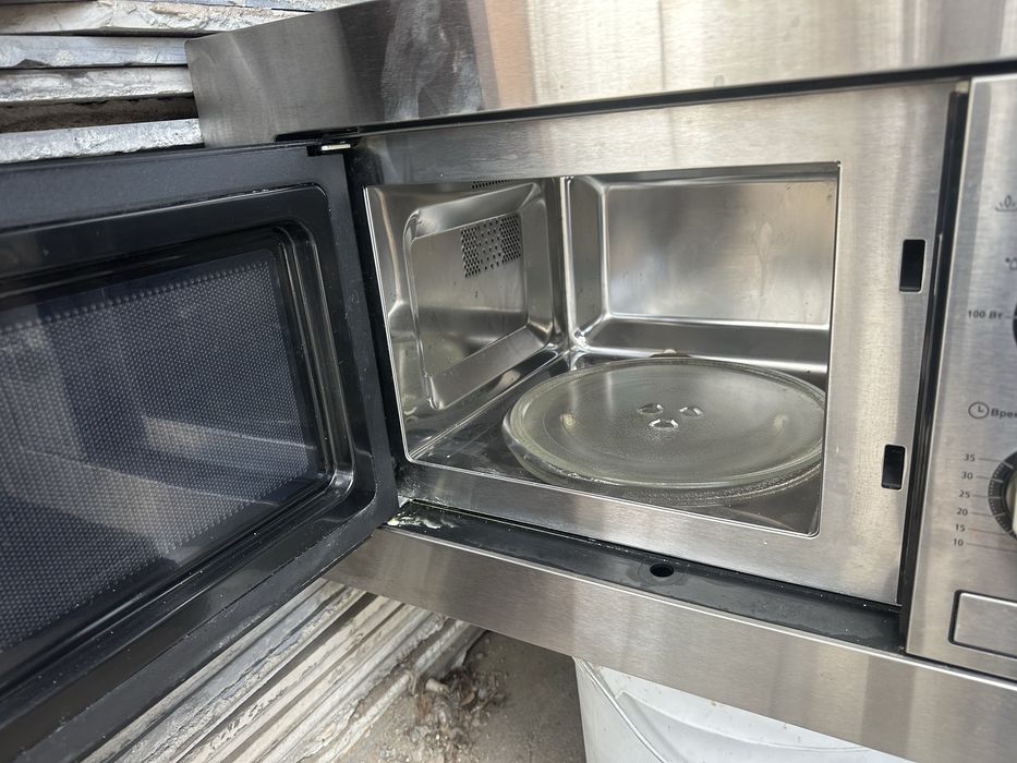 Микроволновка не рабочая Midea