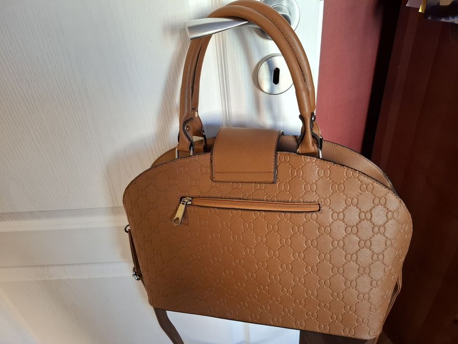 Дамска чанта кожена