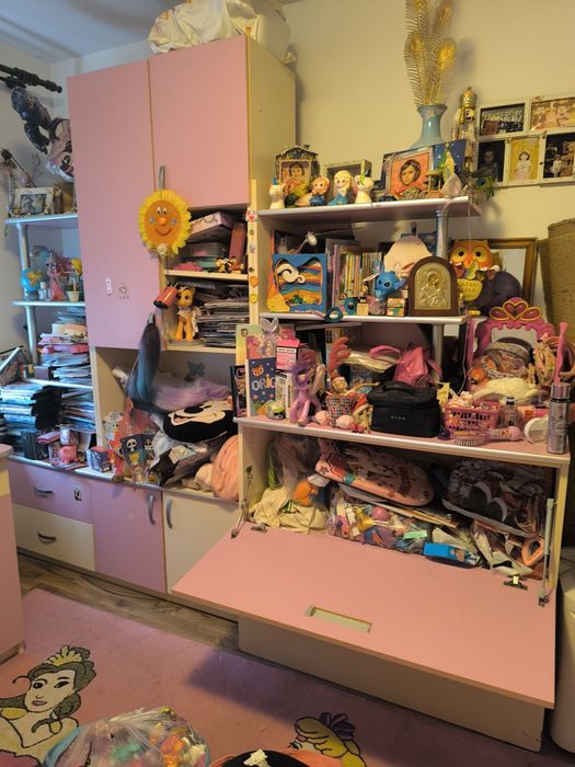 Vand mobila complecta pentru copii