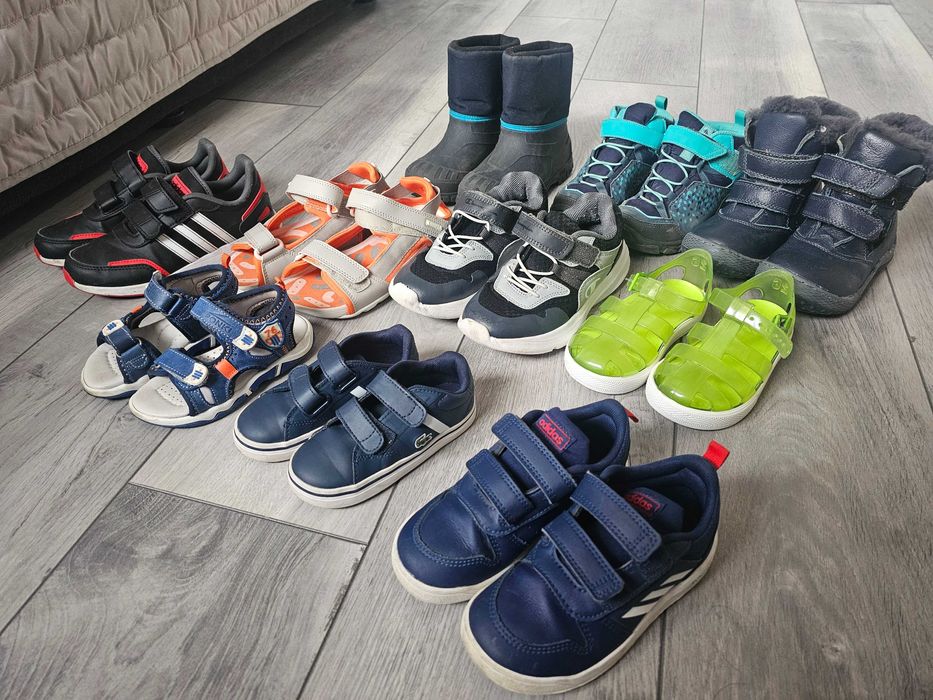 Изключително запазени ОБУВКИ ЗА МОМЧЕ