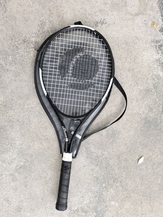 Тенис ракета Артенго 100 от декатлон