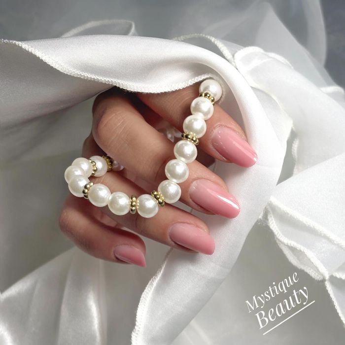 Manichiura si Pedichiura! Mystique Beauty OFERTA