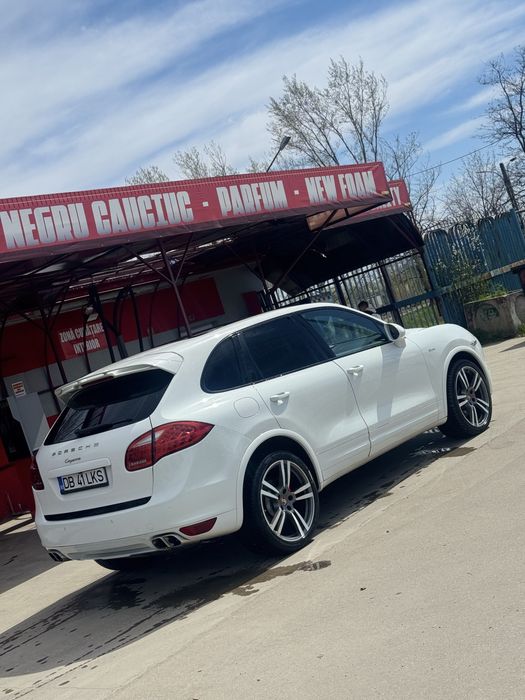 Cayenne  an 2014
