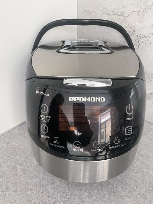 Мультиварка Redmond