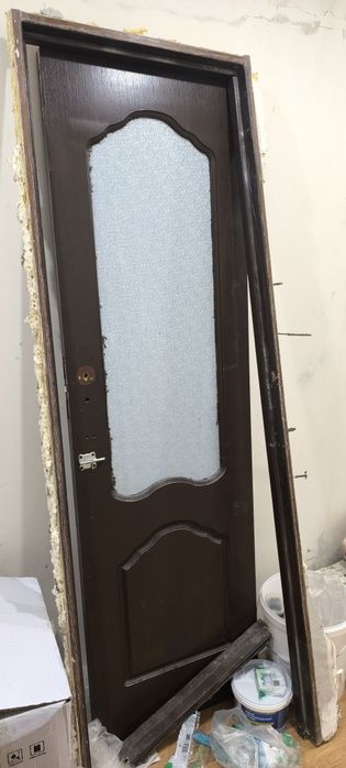 Отдам 2 двери ширина 60, 70