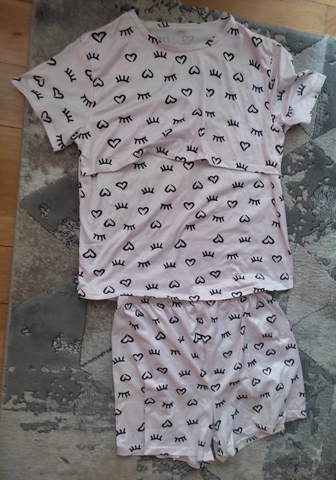 Лот дамски пижами подходящи за кърмене