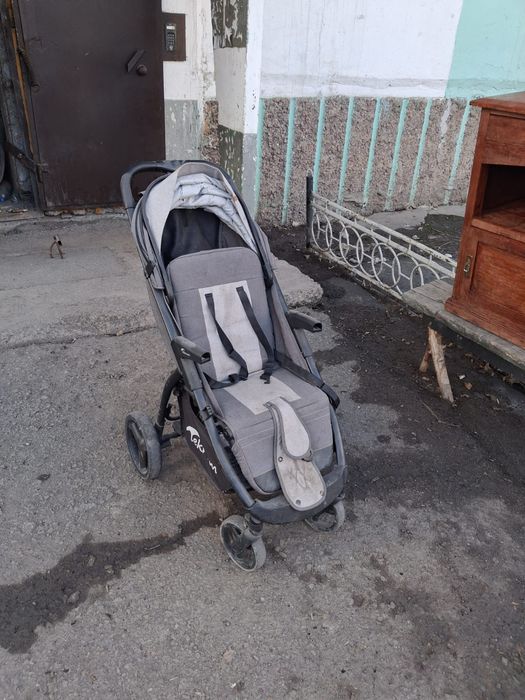 Коляска детская продам