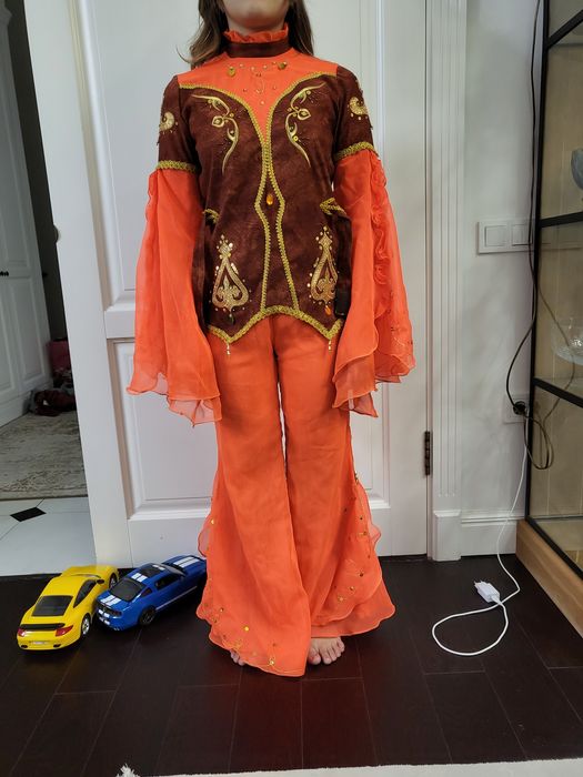 Танцевальные костюмы для девочек