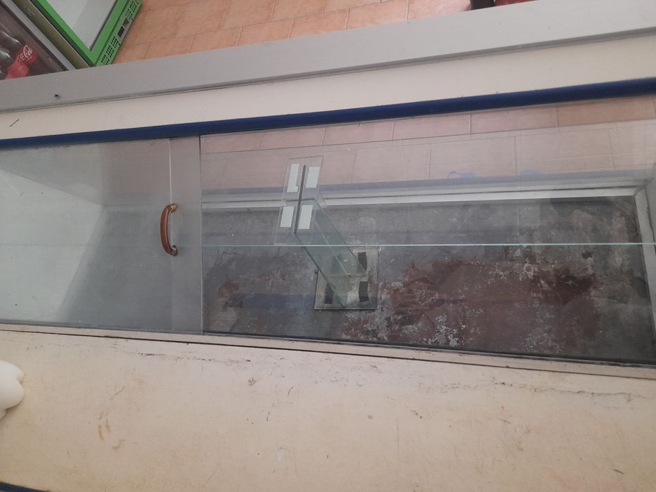 Ветринный холодильник