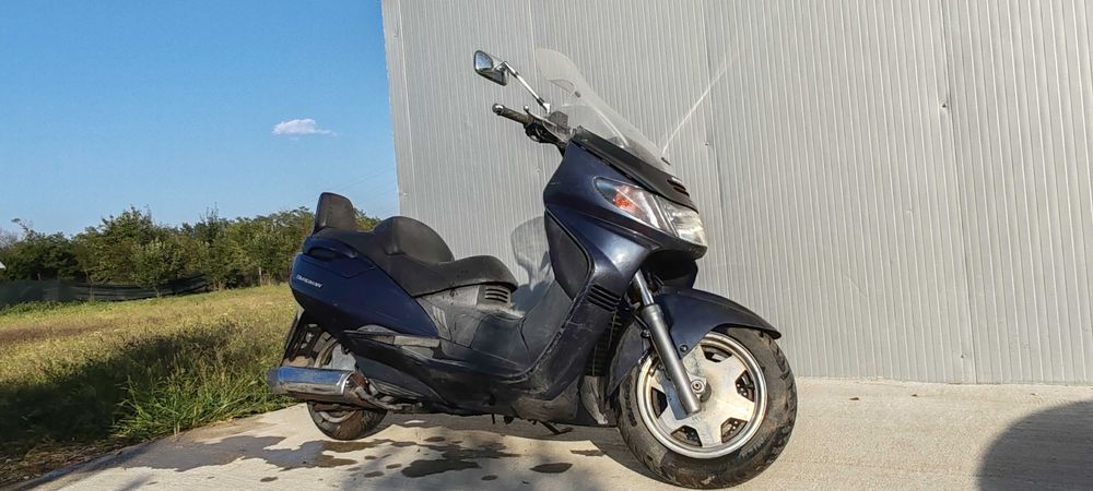 Suzuki Burgman AN250 cc piese