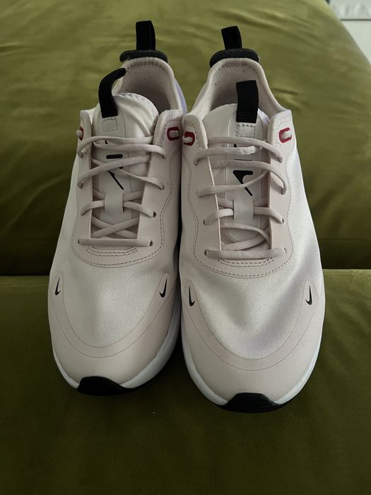 Маратонки NIKE