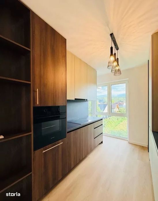 Apartament 3 camere Floresti Tineretului, doua bai, bloc cu lift