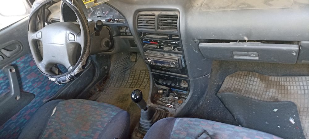 Suzuki swift 2001