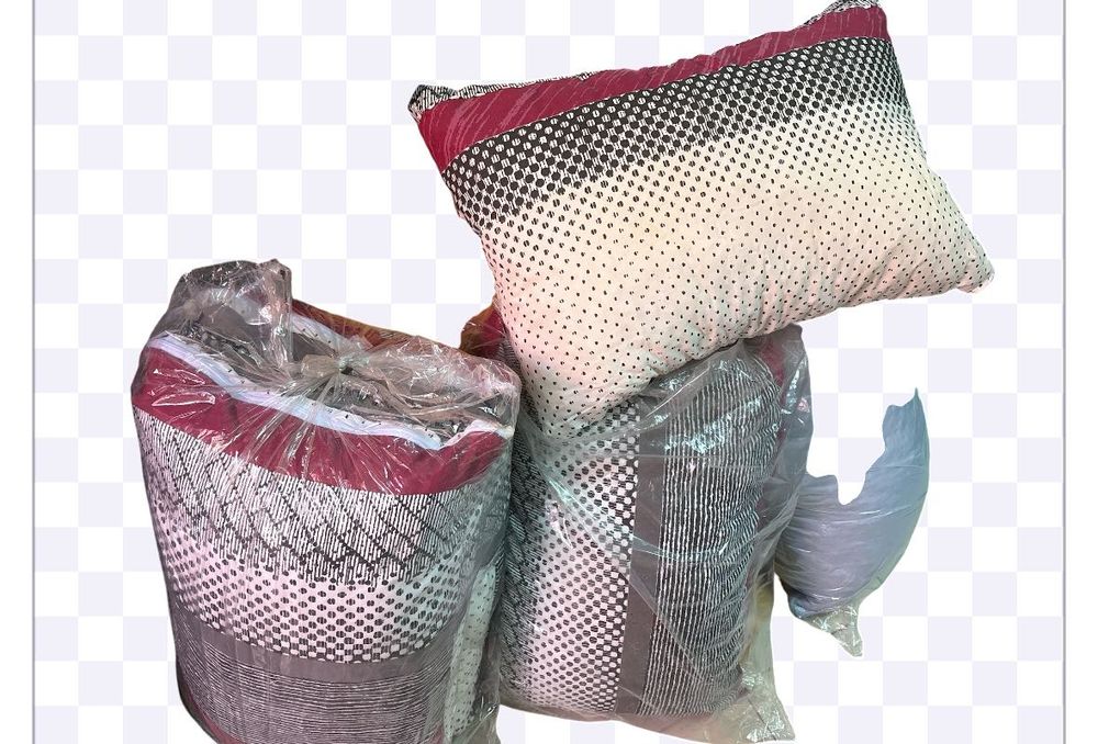 Комплект два броя възглавници с дунапрен