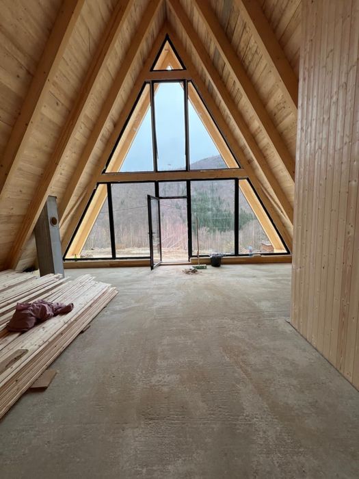 Constructii cabane A-Frame si case Modulare din lemn
