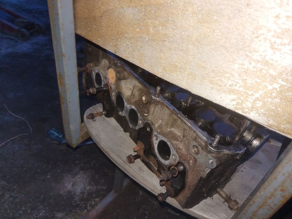 Головка на ауди 80 б3 1.8