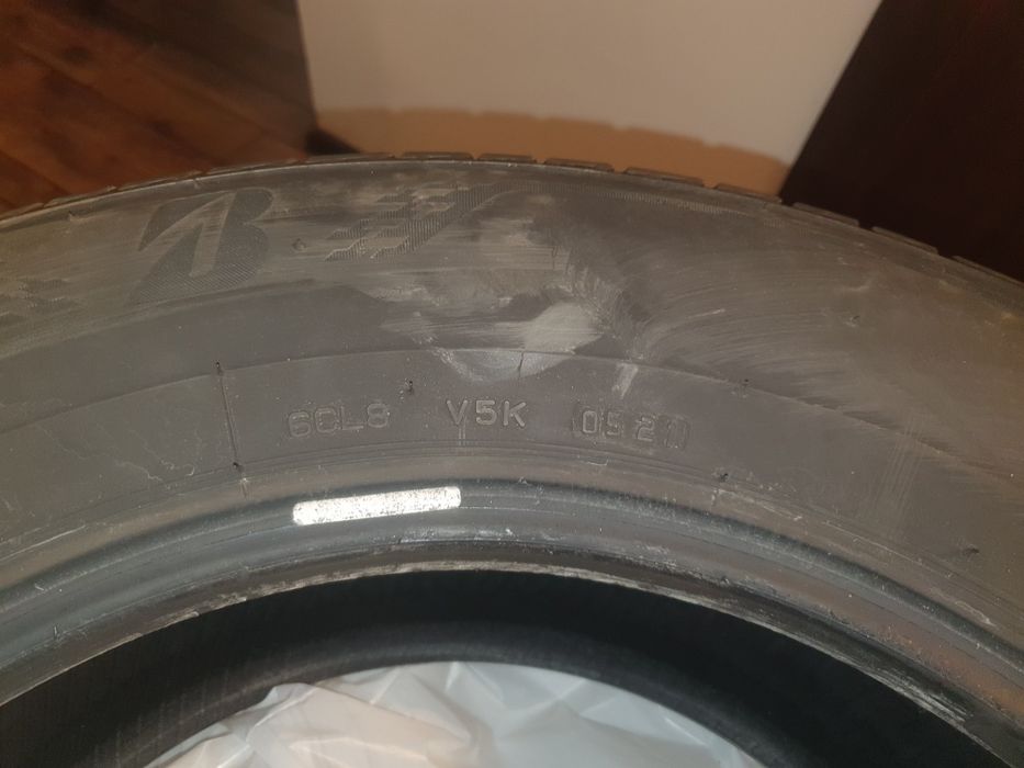 Anvelope vara Bridgestone 235/65/R17