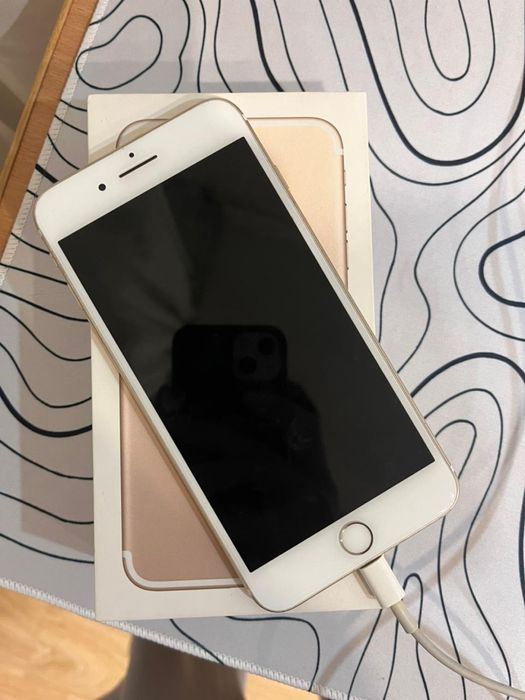 Продам Iphone 7+ в идеальном состояние