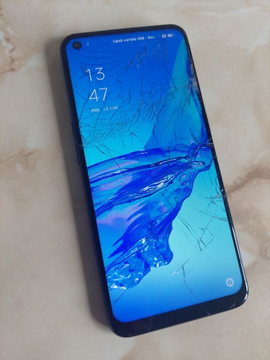 Vând Oppo A53 de 128Gb [cu sticla spartă dar perfect funcțional] //poze reale