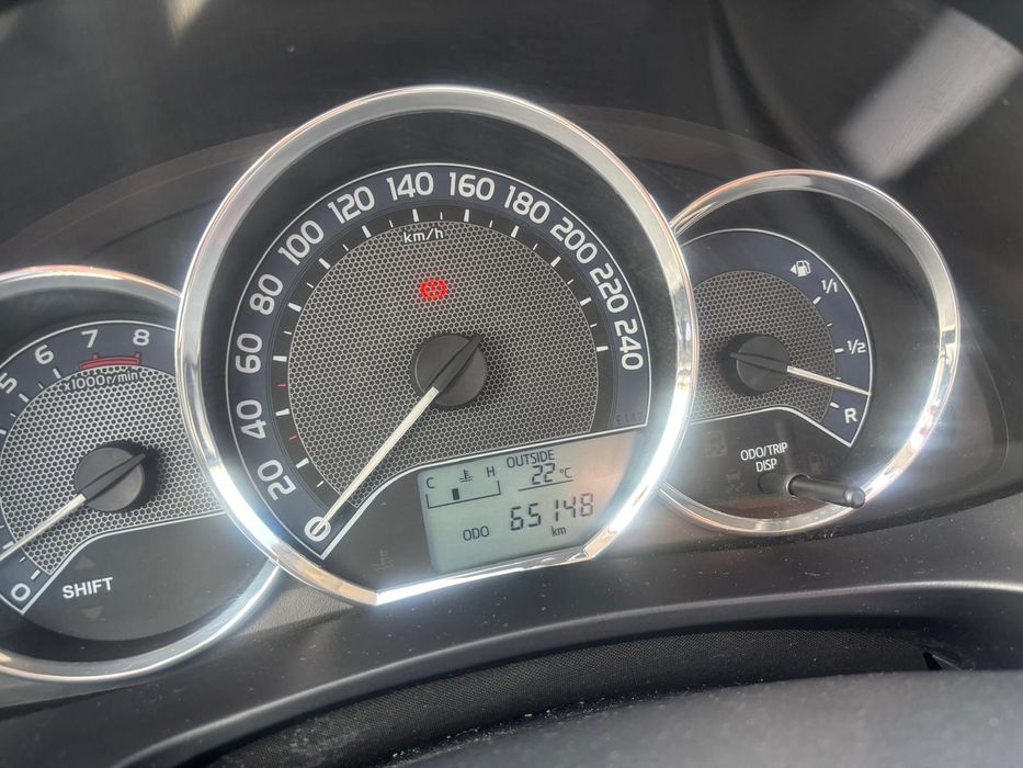 Toyota Corolla 1.6  benzina