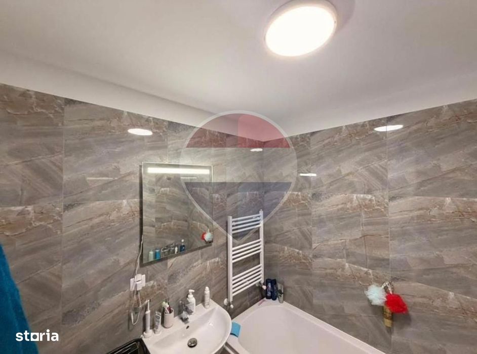 2 camere ,etaj 1, bloc nou, modern, loc parcare