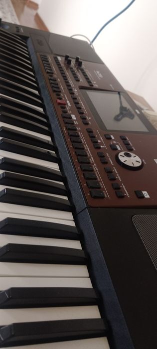 KORG Pa 700 original.