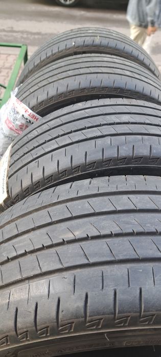 Летние шины 235/45/18