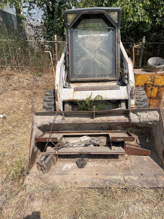 Sotiladi mini pogruchik Bobcat 2014 yil 3000 m/ch