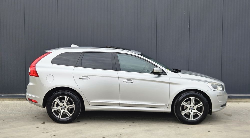 Volvo XC60 2.0D 190 Cp 2016 Euro 6  OceanRice Automata-Xenon-Trapa-Clima-Navi-Jante R18