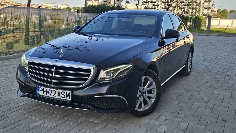 Mercedes-Benz E220D _ 4 MATIC