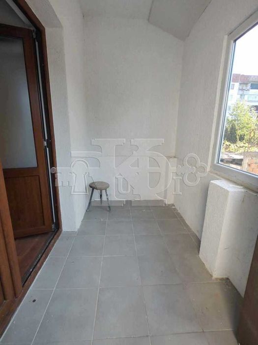 Продава се Тристаен апартамент в Добрич, Христо Ботев - 90 кв.м за 901 €/кв.м - Снимка #6