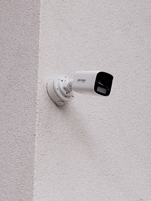 Montaj camere supraveghere HikVision