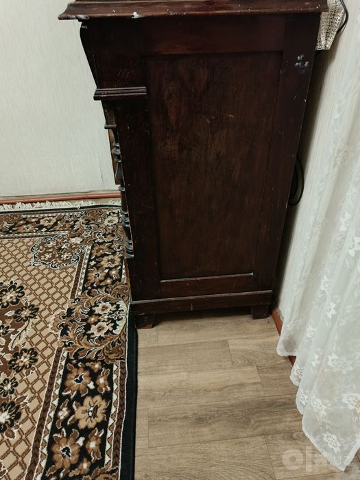 Камод ретро в хорошем состоянии.