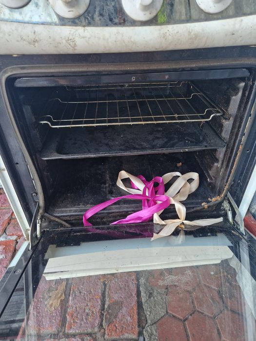 Продам газовую плиту