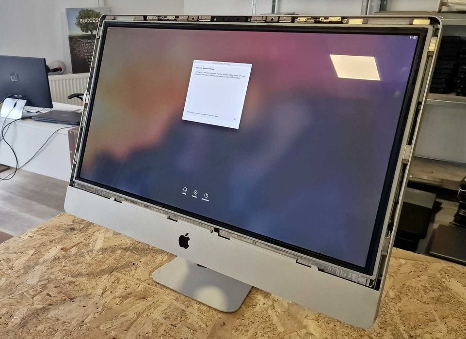 All in one Apple Imac 22 inch - perfect functional Botosani • OLX.ro