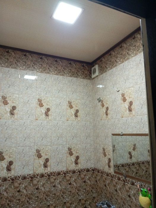 Яшнабадда, 3/3/4 Балкони 1,5х6, 68м, урта ремонт