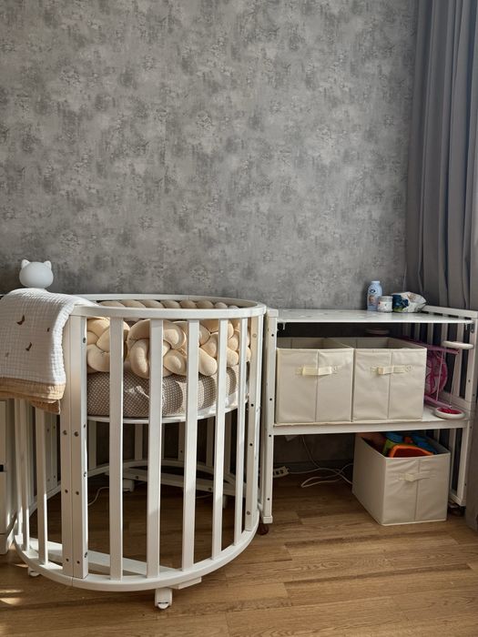 Продам круглую кроватку 8 в 1