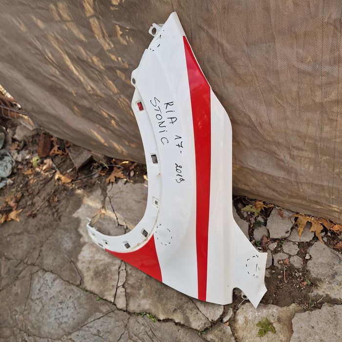 Kia Stonic 2019 ляв калник