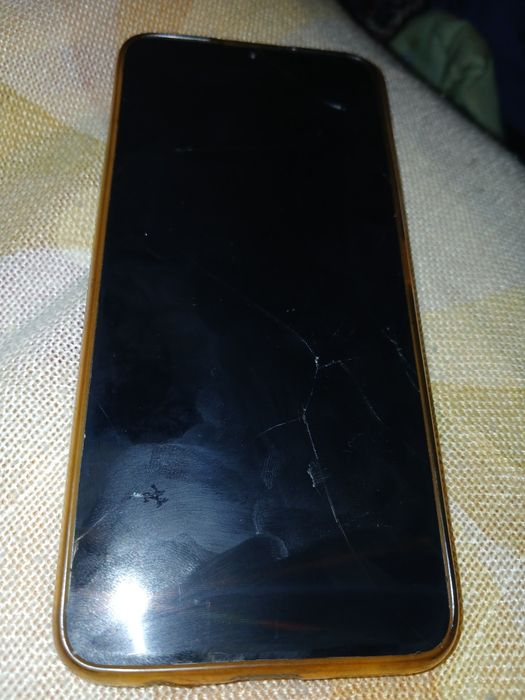 Vând HONOR X7 din 2022