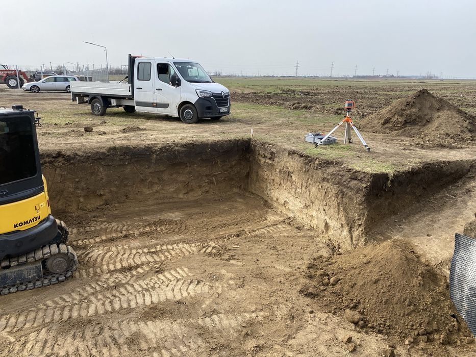 Miniexcavator de Inchiriat