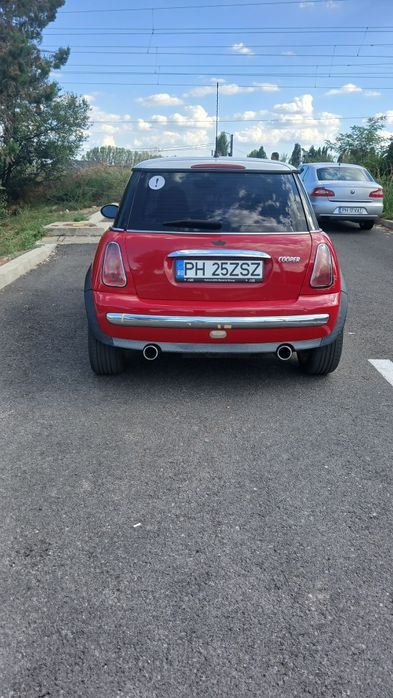 Masina mini cooper