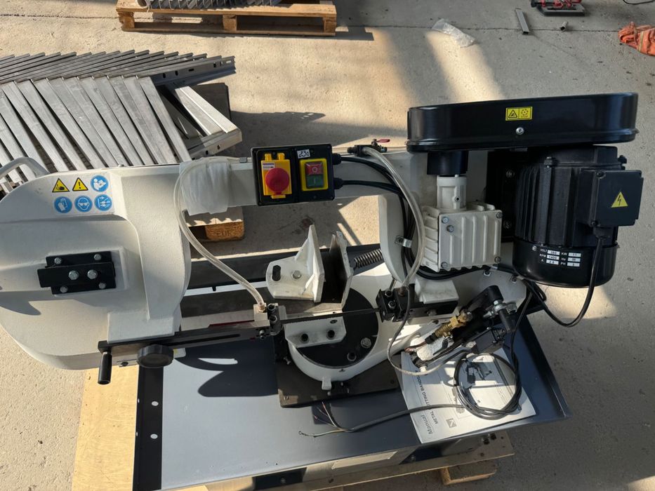 Лентоотрезна машина