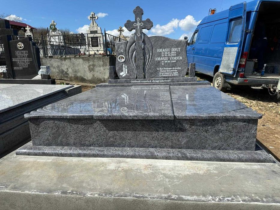 Cruci Funerare din Granit negru Bistrita